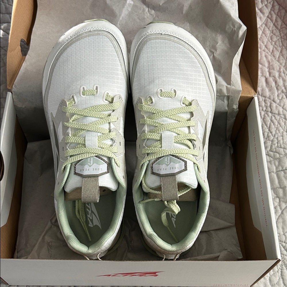 Altra Lone Peak 6 Women’s 9.5 NIB - Picture 4 of 5